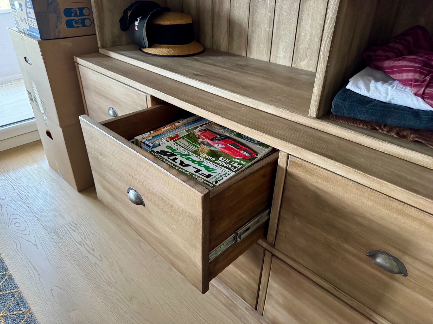 Buffets: Bibliotheque buffet – D'occasion à Le Grand-Saconnex par jul_l5tf 1