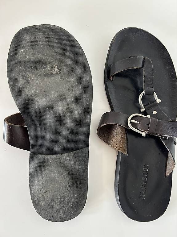 Navyboot Scarpe da uomo: Navyboot Sandalen Leder Schwarz – Usato da Winterthur venduto da TheArtAffair 4