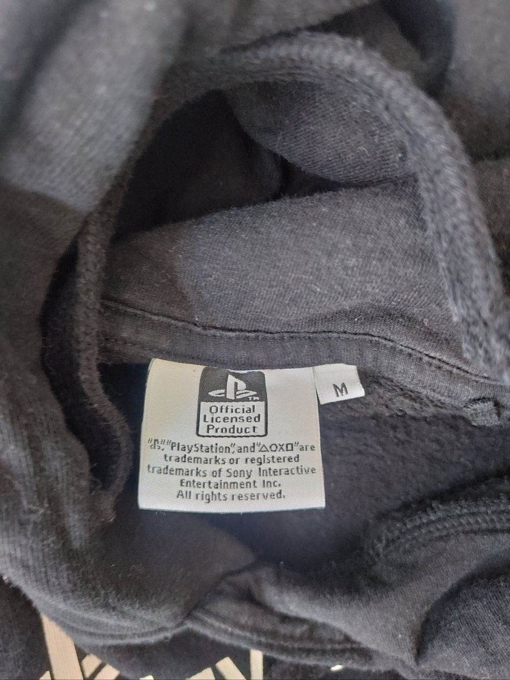 Pullover & Sweatshirts: Schwarzer PlayStation Hoodie, Gr. M – Gebraucht aus Zürich von jan_dwt5 2