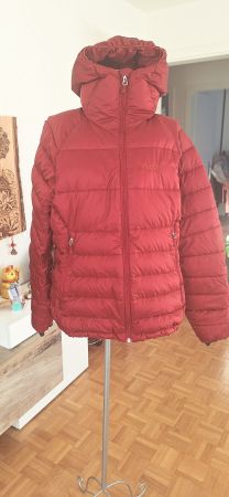 Bergans Daunenjacke rot mit Kapuze gebraucht guter Zustand