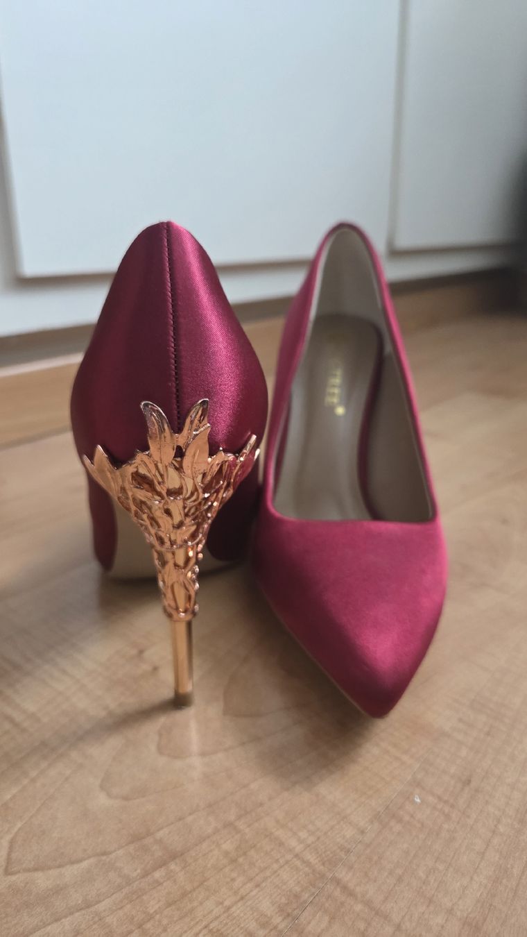 Scarpe da donna: High Heels Gr. 40 – Nuovo (secondo la descrizione) da Schüpfheim venduto da nat_vf5b