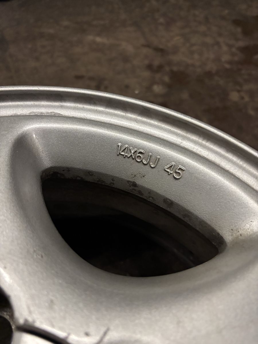 Toyota Cerchioni: Toyota Felgen MR2 – Usato da Beinwil am See venduto da Benutzer25 1