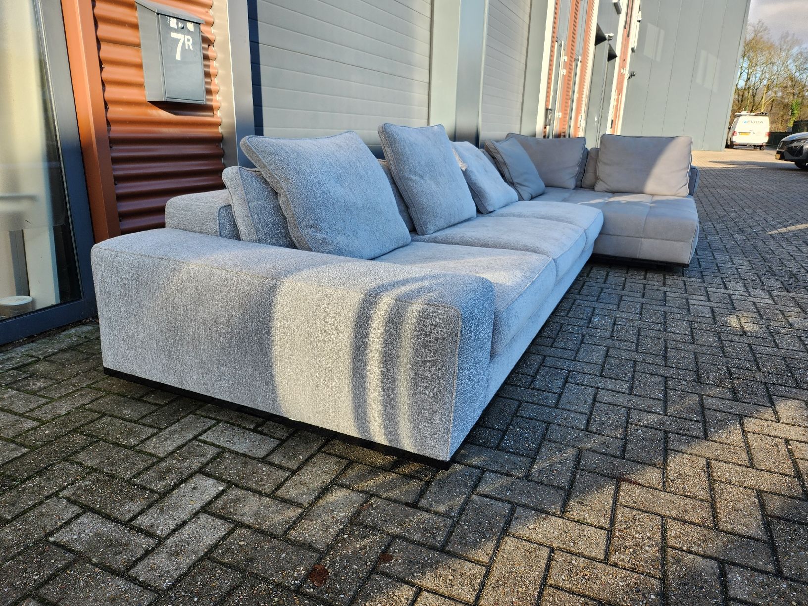 Minotti Sofas: Minotti Lawrence / Lawrence Clan Sofa by Rodolfo Dordoni – Gebraucht aus Gelderland von HermsenDesign 3