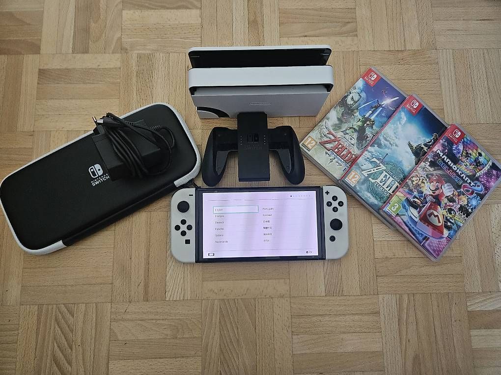 Console: Nintendo Switch OLED Weiss Komplettset – Usato da Zug venduto da Schwenggeler 3