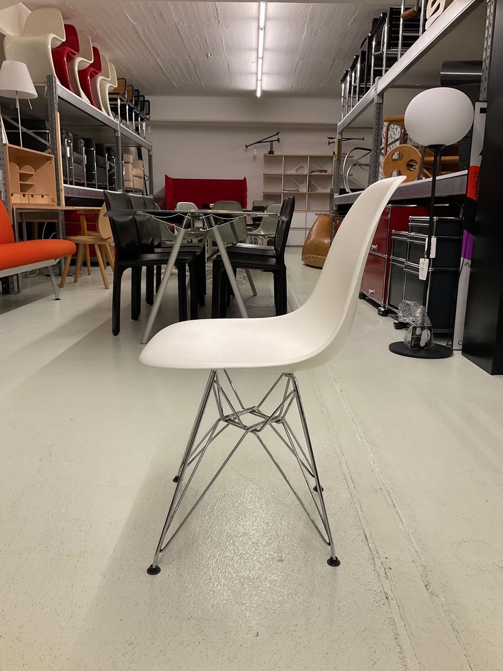 Vitra Stühle: Original Eames Sidechair von Vitra Weiss DSR - Eifel – Gebraucht aus Zürich von vintage_design_sale 1