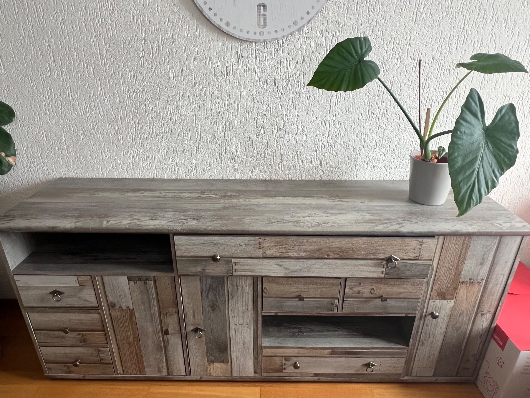 Cassettiere: Rustikale Holz Kommode/Sideboard im Vintage Look – Usato da Richterswil venduto da ang_2vks