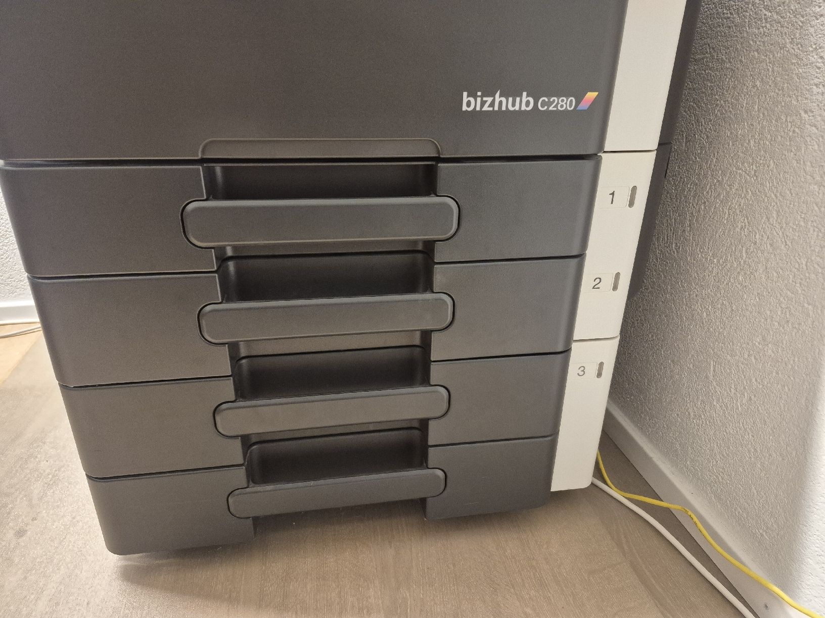 Konica Drucker: Mulifunktionsdrucker Konica Minolta bizhub C280 – Gebraucht aus Embrach von Mikmi 6