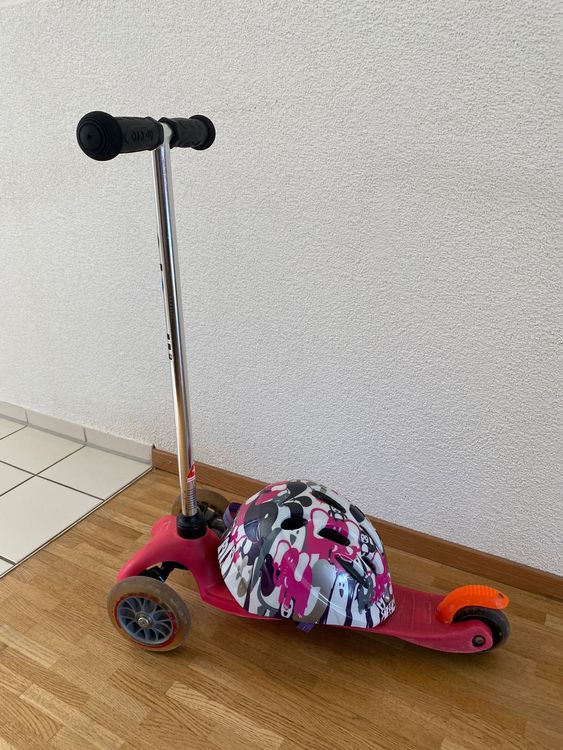 Mircro Mini Scooter + Helm 44-52 (Gebraucht) in Zürich für CHF 10 – nur ...