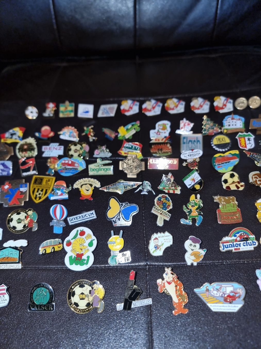 Placchette & Badge: Grosse Pinsammlung mit 102 Pins – Usato da Bronschhofen venduto da dvnb 4