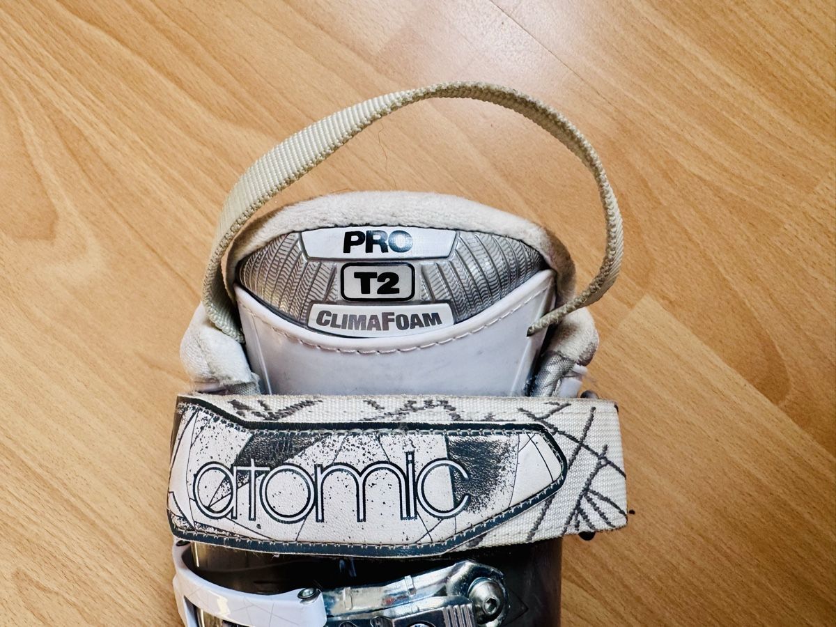 Atomic Scarpe da uomo: Atomic Skischuhe Gr. 25/25.5 – Usato da Richigen venduto da Pfuschi8 5