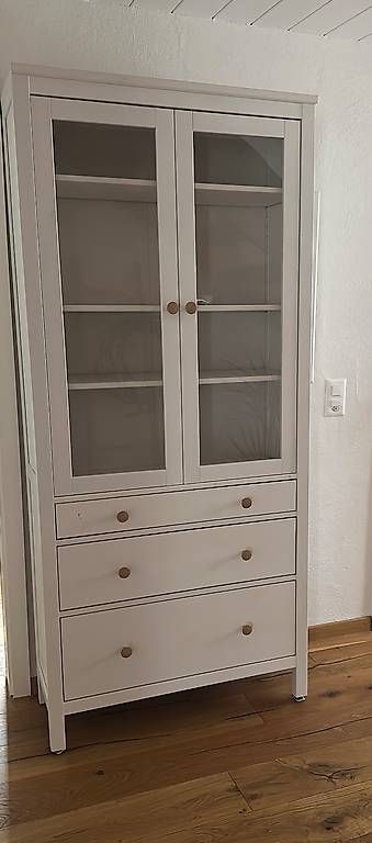 Vitrinen: Hemnes Vitrine – Gebraucht aus Willerzell von Tinner79
