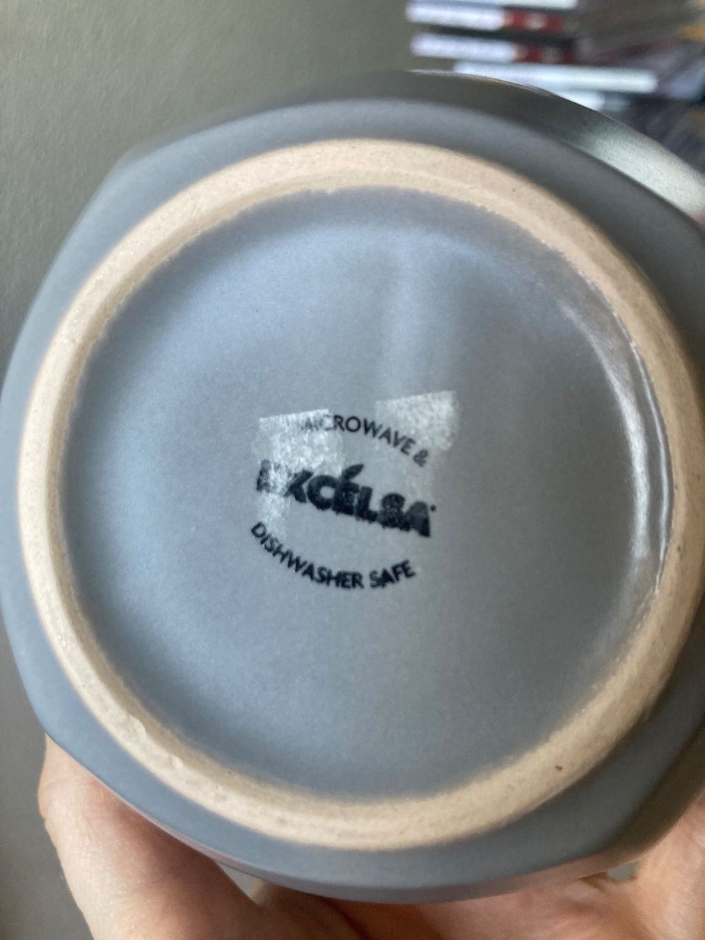 Tasses: Tasse grau Keramik – D'occasion à Wichtrach par Aramis3628 3