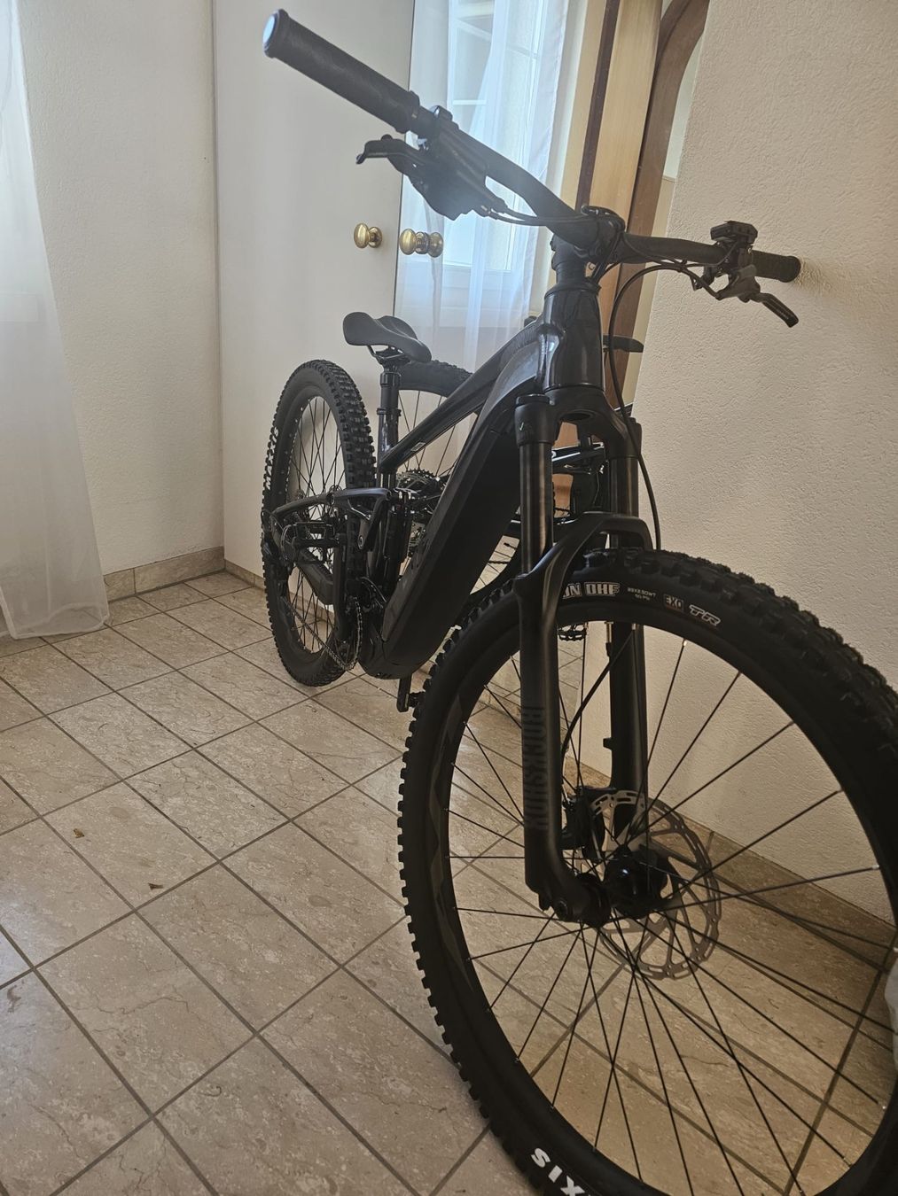 Velos: Elektro-Bike Giant Stance E+1 – Gebraucht aus Horgen von Stiloso