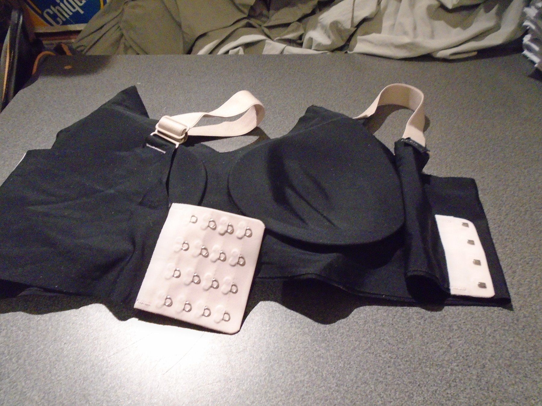 Costumi da bagno & Bikini: Bikini - Oberteil Grösse XXL, schwarz/beige – Usato da Zürich venduto da abraxas1291 1