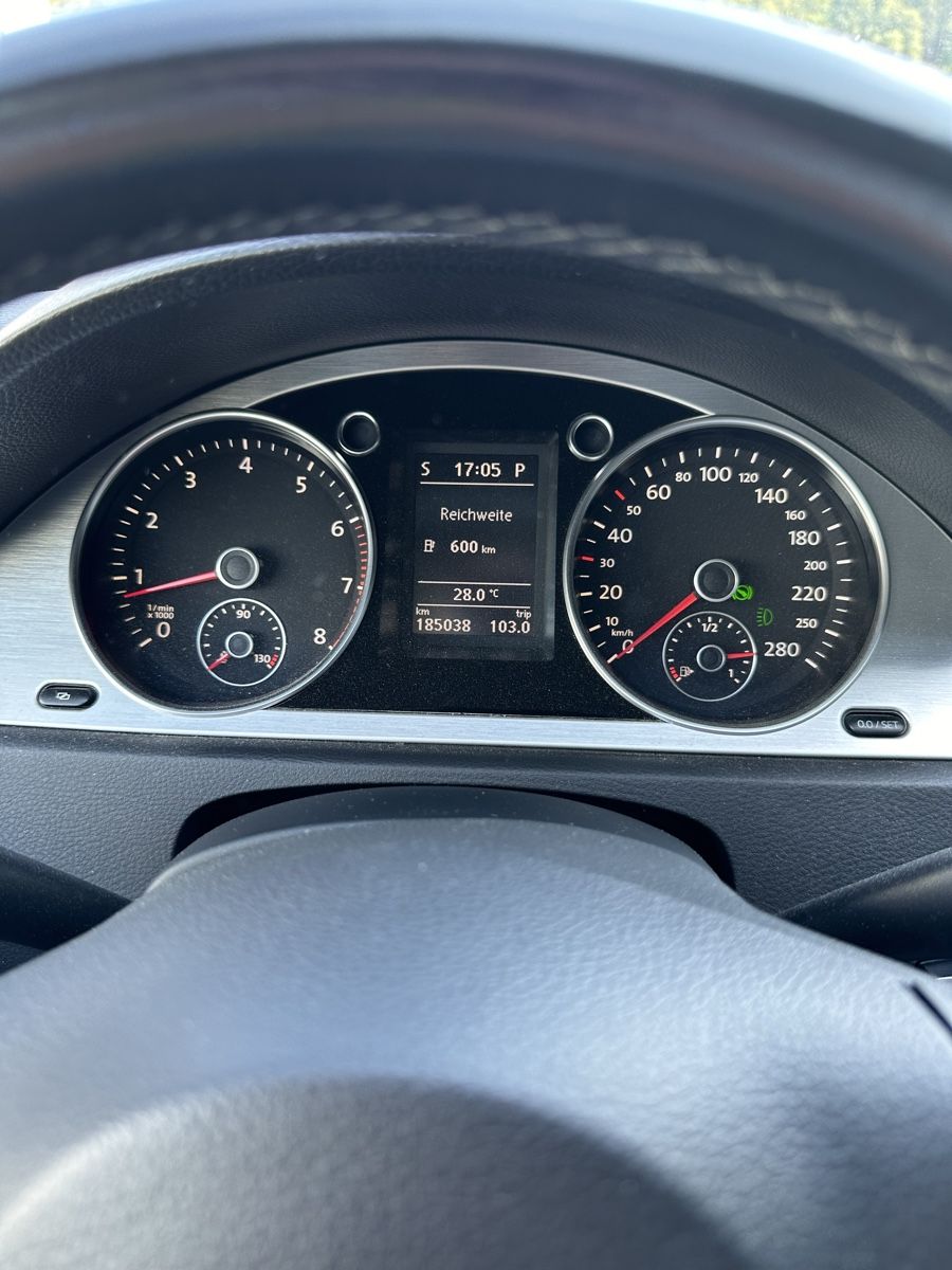 VW Automobili: Passat CC 3.6 FSI VR6 4motion – Usato da Thayngen venduto da Martinabrodbeck 9