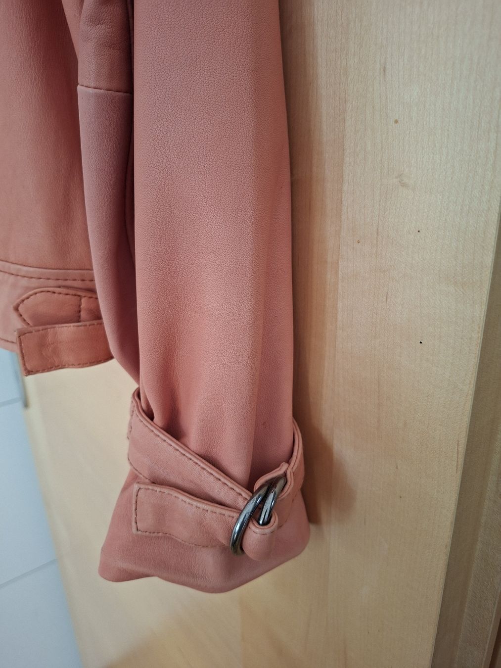 Pepe Jeans Giacche: Lederjacke Pepe Jeans 42/XL – Usato da Hausen AG venduto da Emirfinn 2