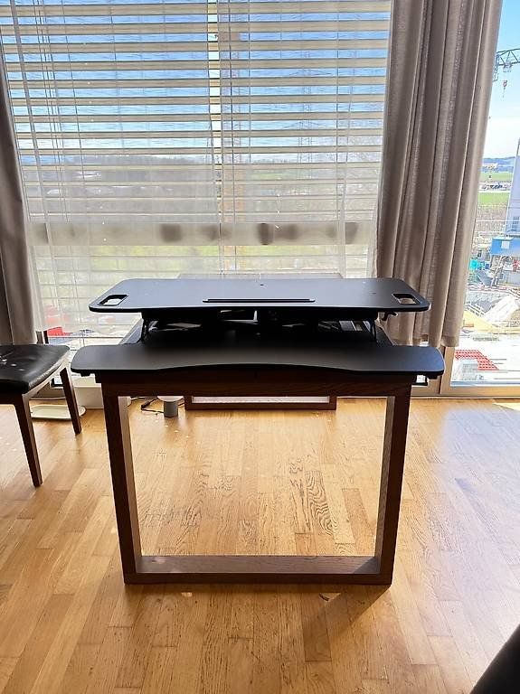 Bureaux: Digitus Desk Riser for sit/ stand workstation – D'occasion à Chavannes des bois par JustST2 1