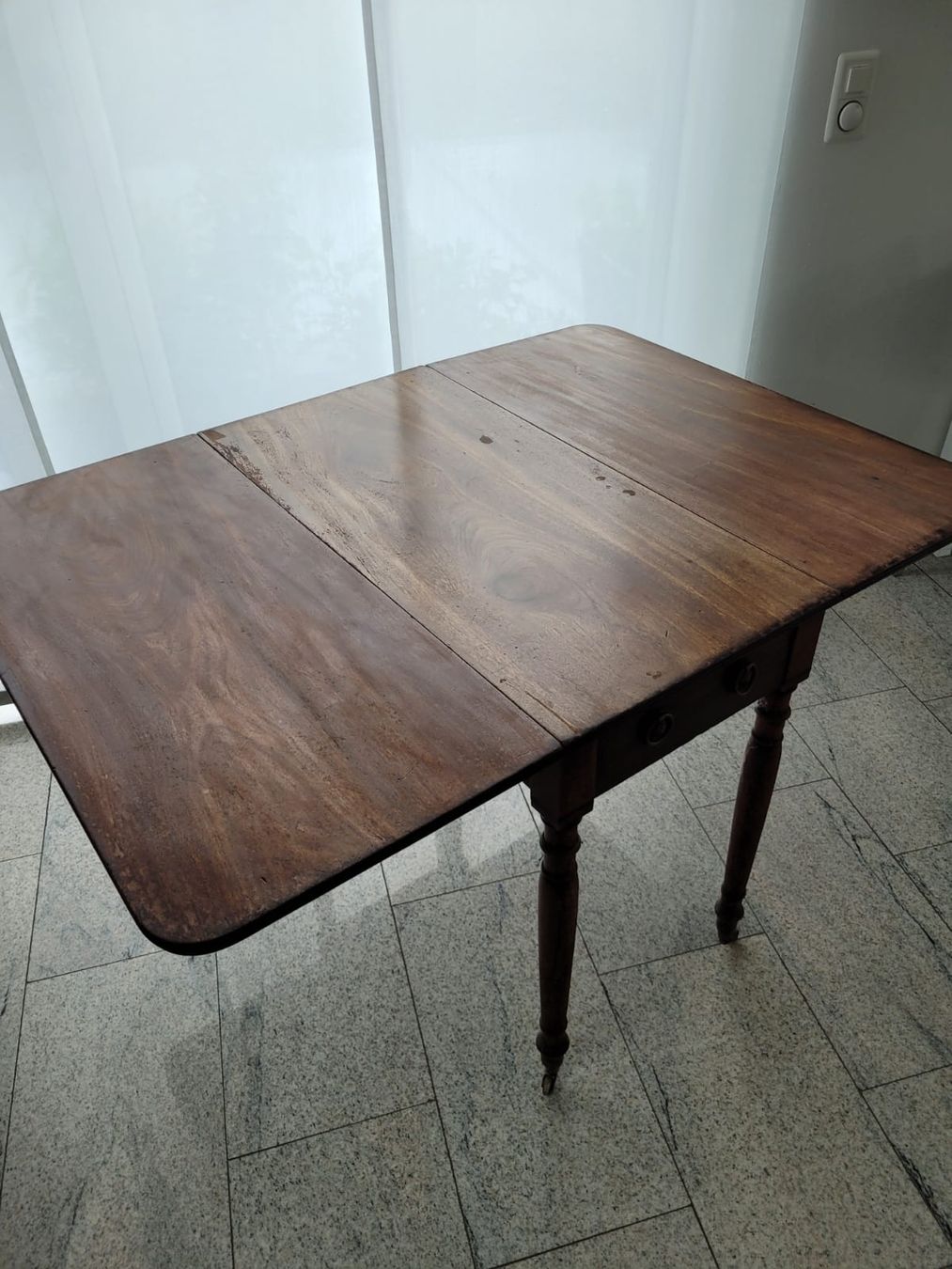 Tavoli: Antiker Holztisch – Usato da Oberrieden venduto da adrian_m_1977 2