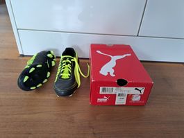 Fussballschuhe / Chaussures Foot 33