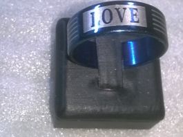 RING EDELSTHAL BLAU UND WEISS,,GLANZIG