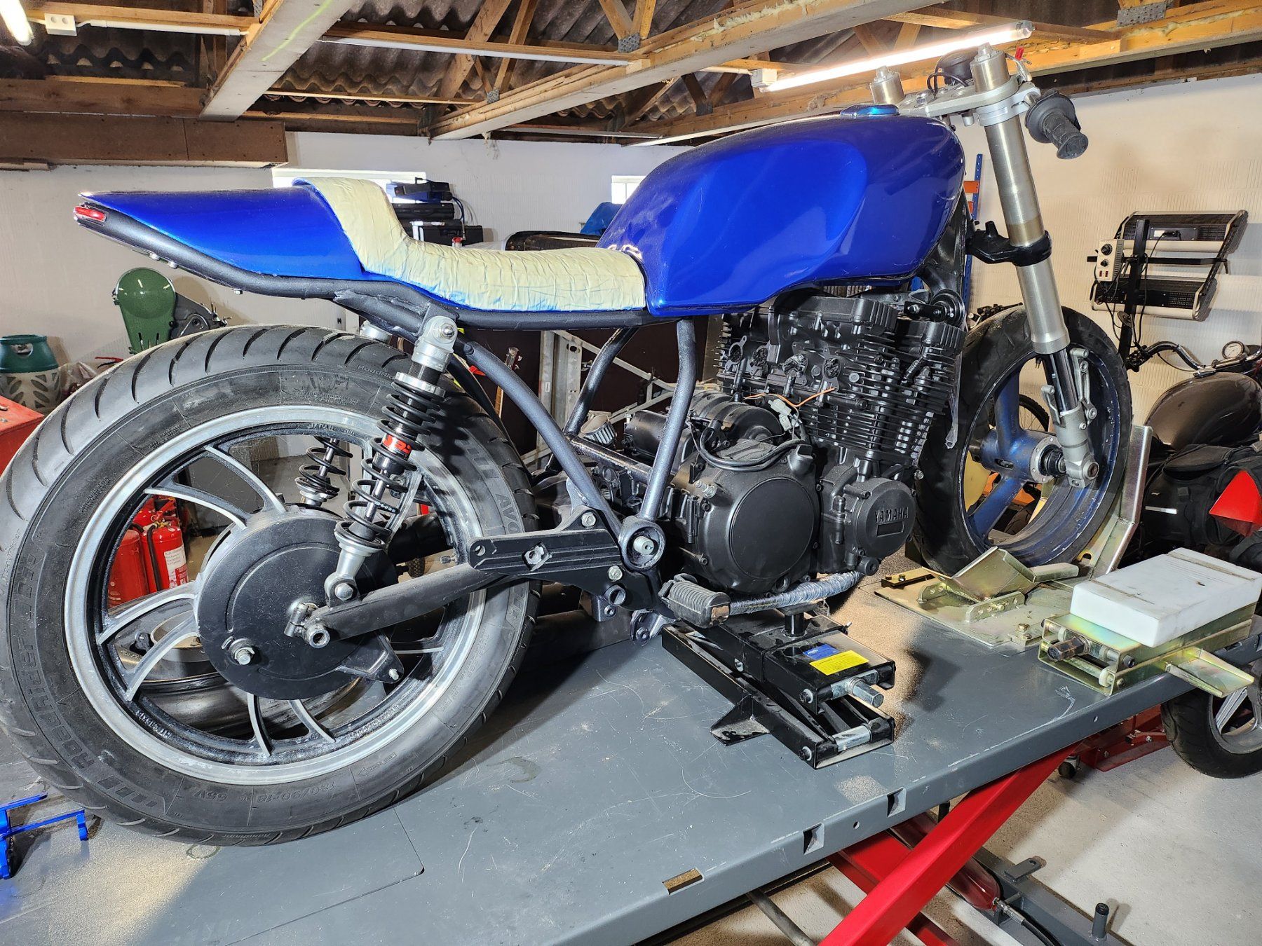 Yamaha Strada: YAMAHA 4K0 650 Racer – Usato da Pfyn venduto da Lasalle 8
