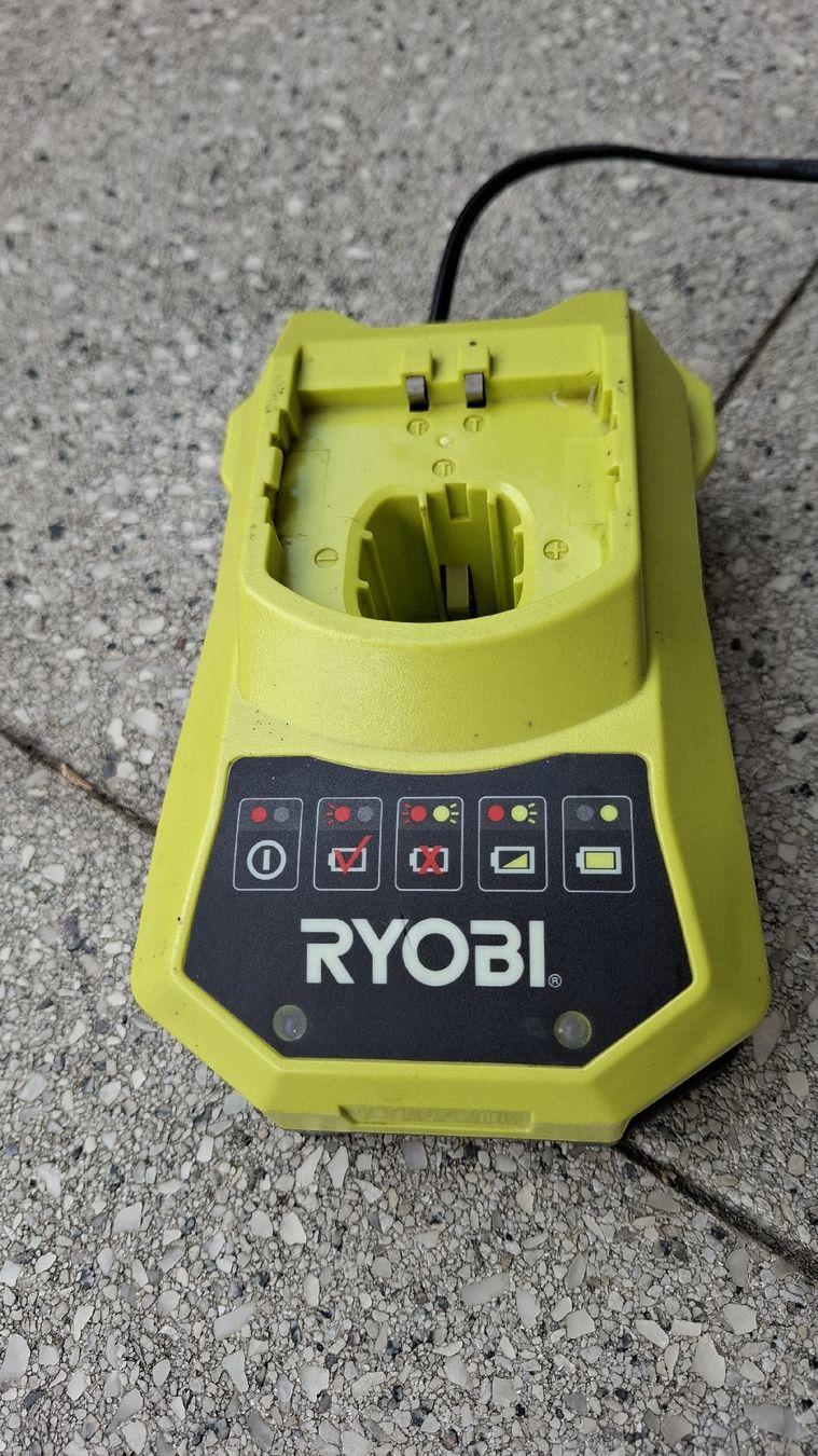 Ryobi Tutti gli attrezzi: Ryobi-Set: Rasentrimmer und Heckenschere – Usato da Neunkirch venduto da seahorse78 5