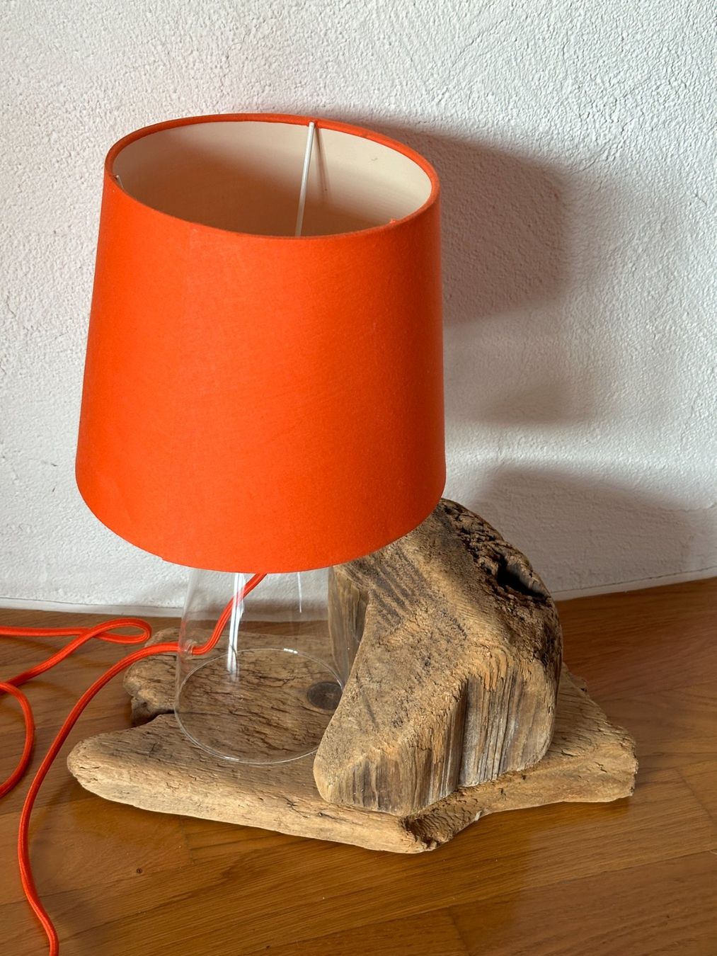 Lampen: Tischlampe auf Schwemmholz – Neu (gemäss Beschreibung) aus Dagmersellen von 69art 1