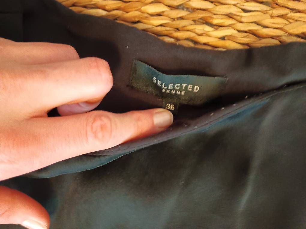 Kleider: Minimalistisches Kleid aus Seide – Gebraucht aus Zürich von Melianea 1