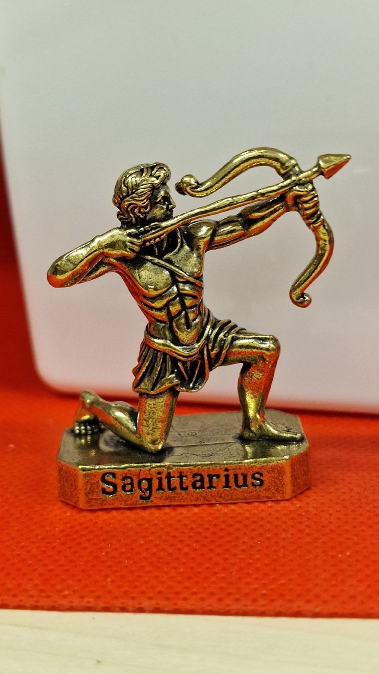 Statuette: Figur Sagittarius Metall Horoskop  – Nuovo (secondo la descrizione) da Herisau venduto da Antiques.AR