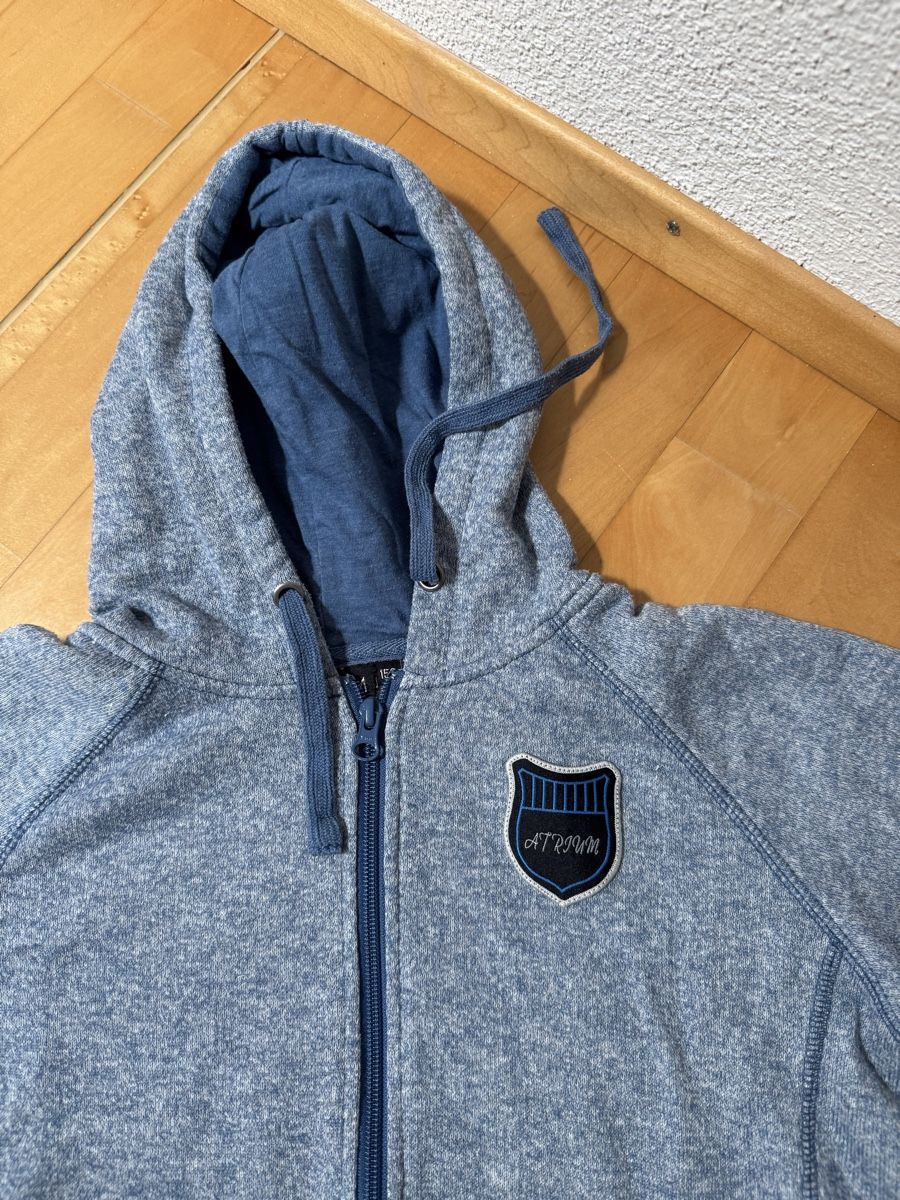 Pulls et sweat-shirts: Pullover blau, Gr. 152 – D'occasion à Uster par Niamgro 1