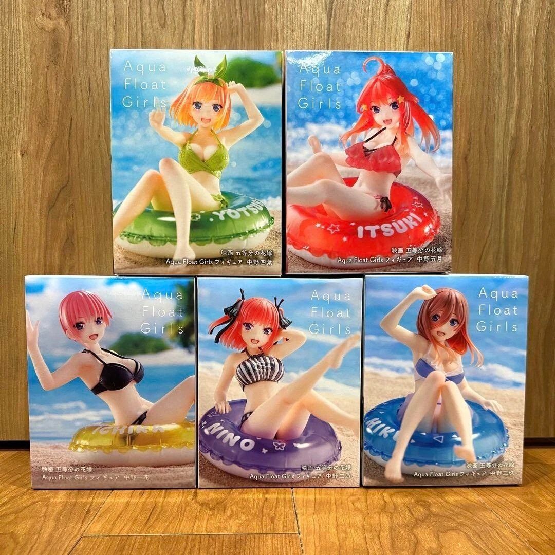 Statuette: The Quintessential Quintuplets Aqua Float Girls complet – Nuovo e nell'imballaggio originale da St-Imier venduto da ATTAKSHOP