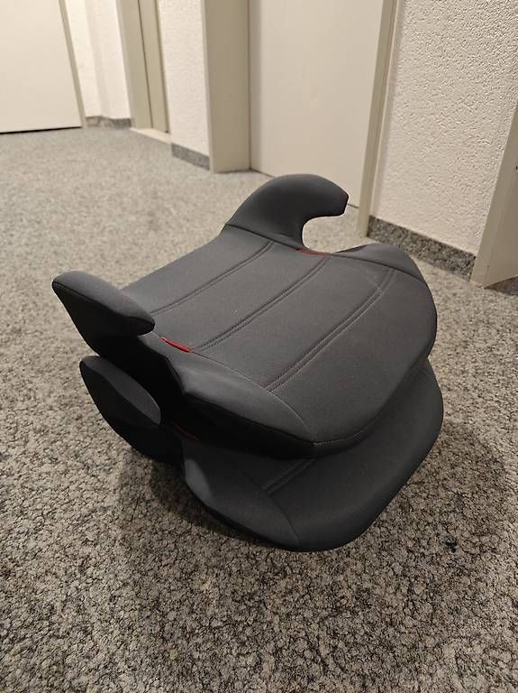 Seggiolini per auto: Autositzerhöhung – Usato da Ortschwaben venduto da _MELU_