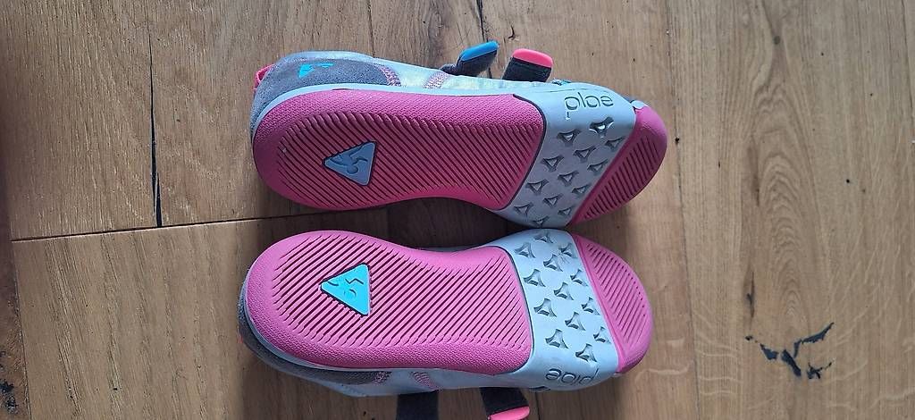 Schuhe für Mädchen: Barfussschuhe von PLAE Grösse 34 – Gebraucht aus Olten von Ahandreina 2