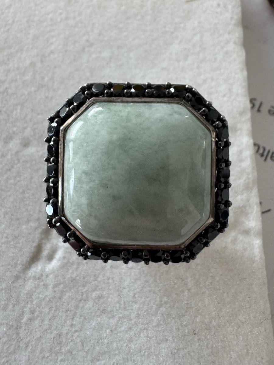 Anelli: Wunderschöner silbriger Jade/onyx Damenring – Nuovo (secondo la descrizione) da Bellikon venduto da tomsawyer_75