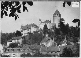 Chateau de Lucens