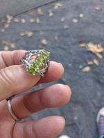 925 silber-Ring ist mit Peridot Edelsteine besetzt.