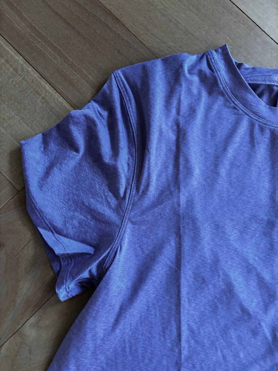 Lululemon Tops: Trainingstop von Lululemon (Grösse M) – Gebraucht aus Zürich von LuluK88 1