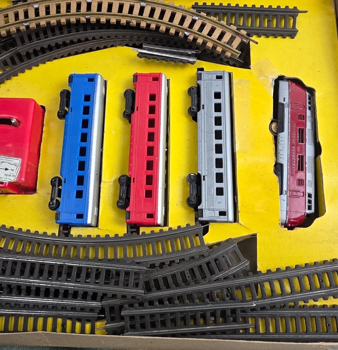 Modellini di ferrovie: Vintage Modelleisenbahn-Set HWN / Herrmann – Usato da Flums venduto da Flumsantik 1