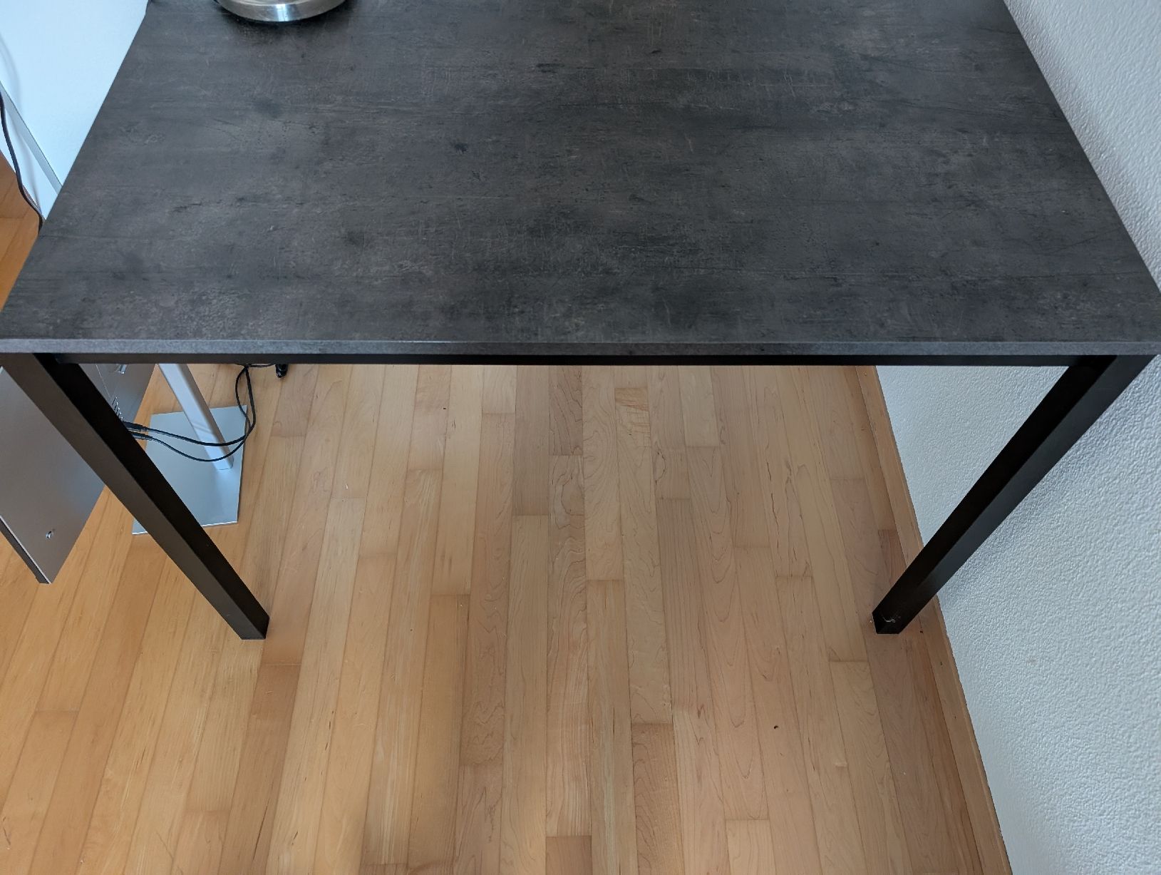 Tavoli: Esstisch aussiehttisch grau Beton Stil – Usato da Thalwil venduto da dag_9ysh 2