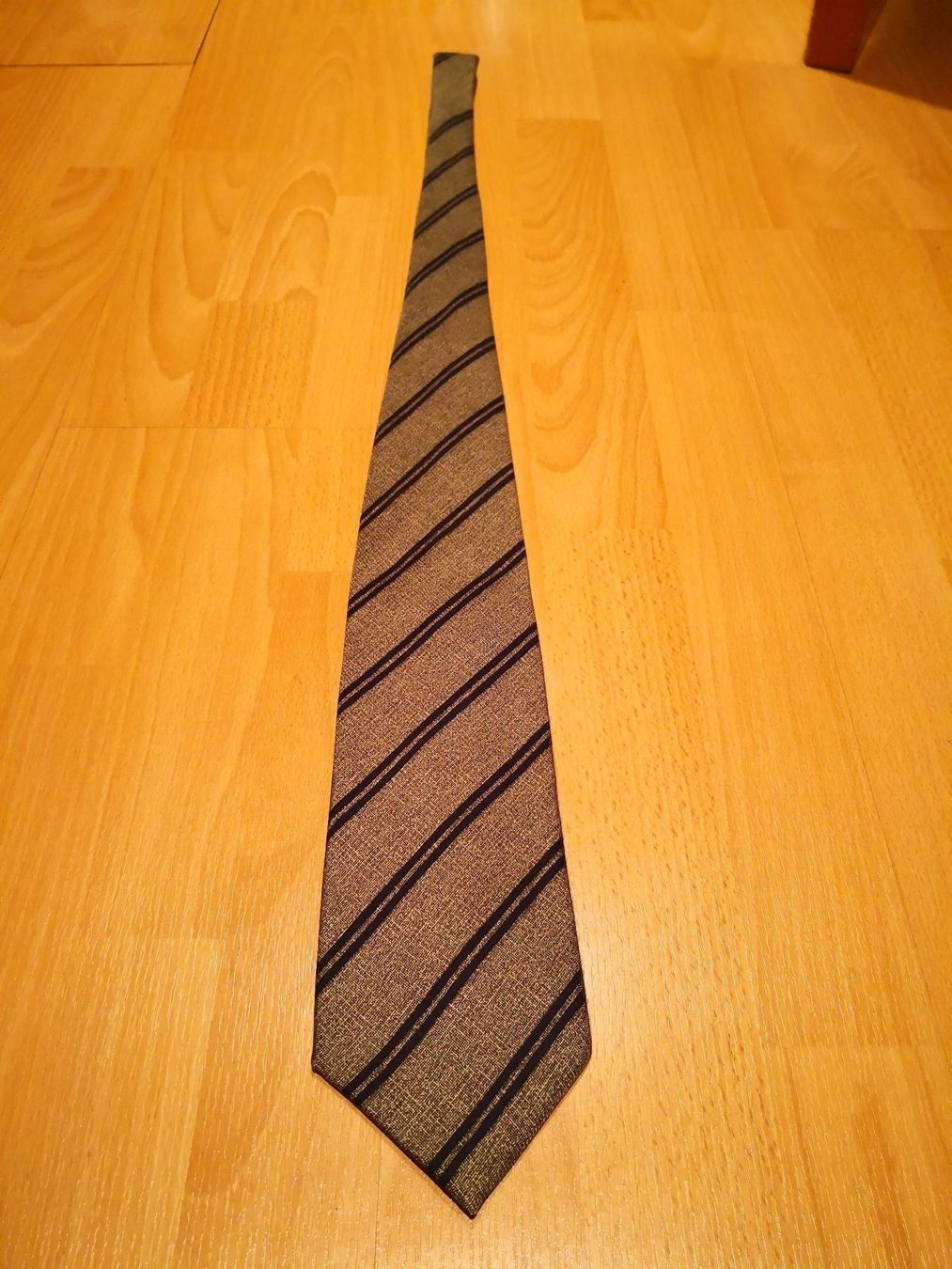 Cravatte: RED & BLUE - Grey Silk Tie – Usato da Gentilino venduto da berrama 1