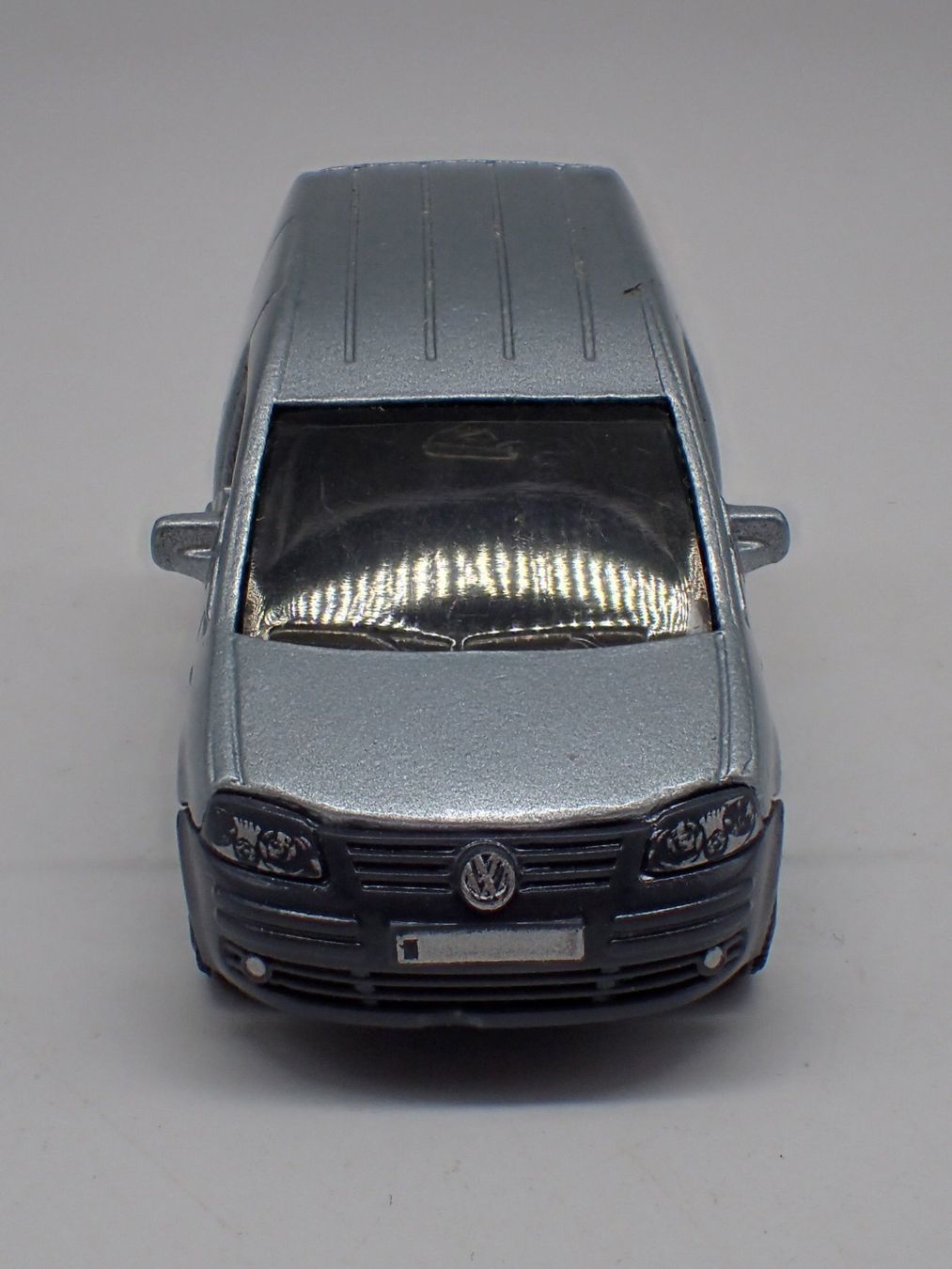 Matchbox Modellini d'auto: Matchbox VW Caddy Quick Steam Cleaners grau/gris – Usato da Ostermundigen venduto da archeopteryx 4