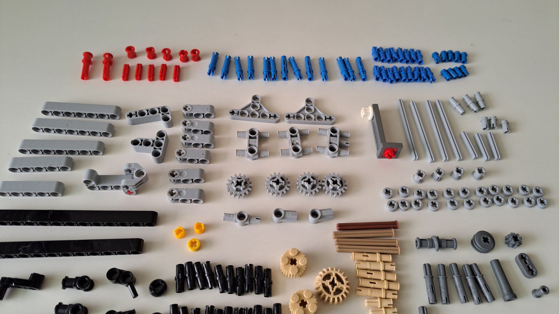 Lego Kit di costruzioni: LEGO Technic: Diverse kleine Elemente – Usato da Affoltern am Albis venduto da saminou01 2