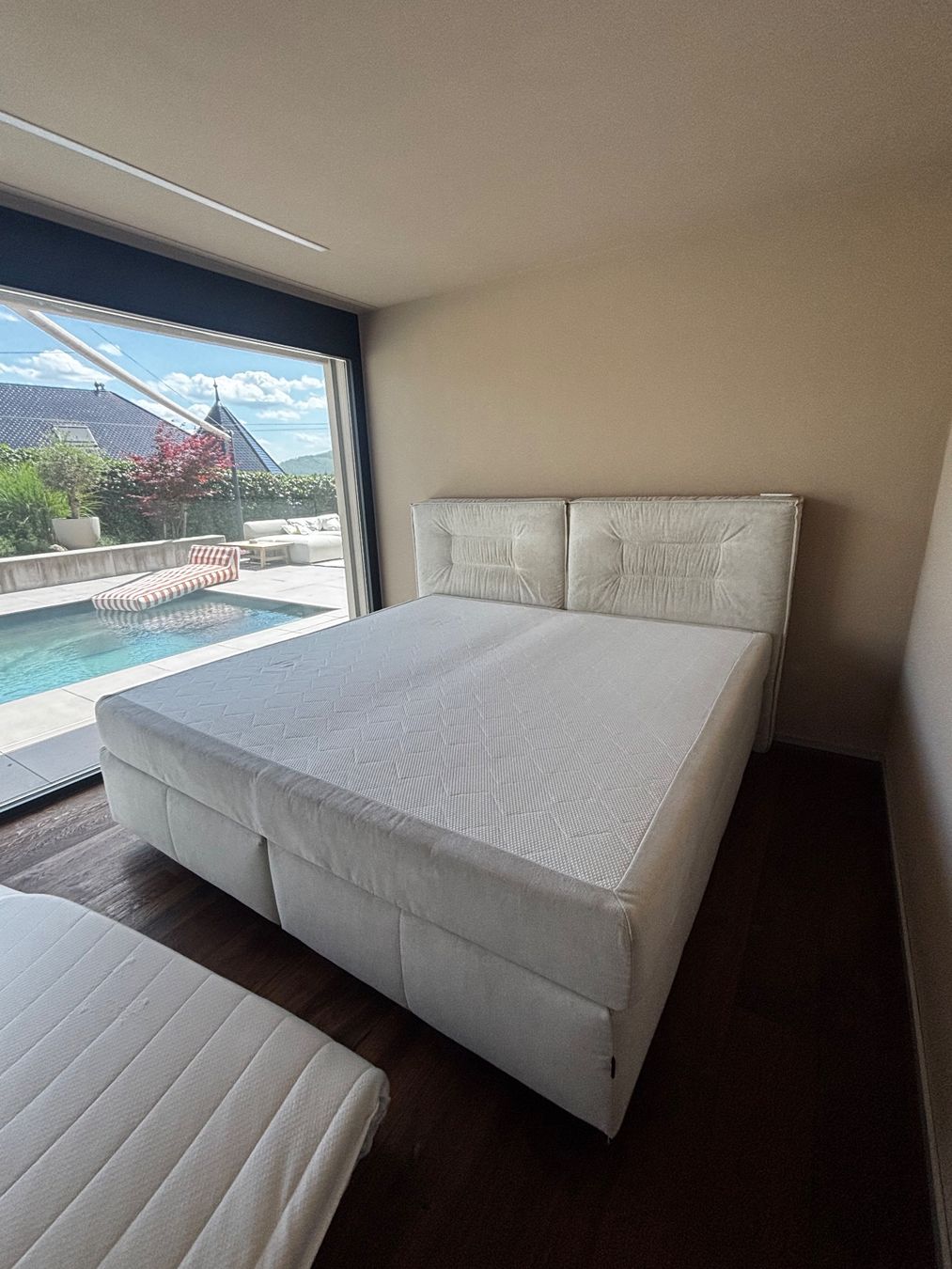 Betten: Boxspringbett 200X200 cm inkl. Topper – Gebraucht aus Trimbach von Valentiina1 1