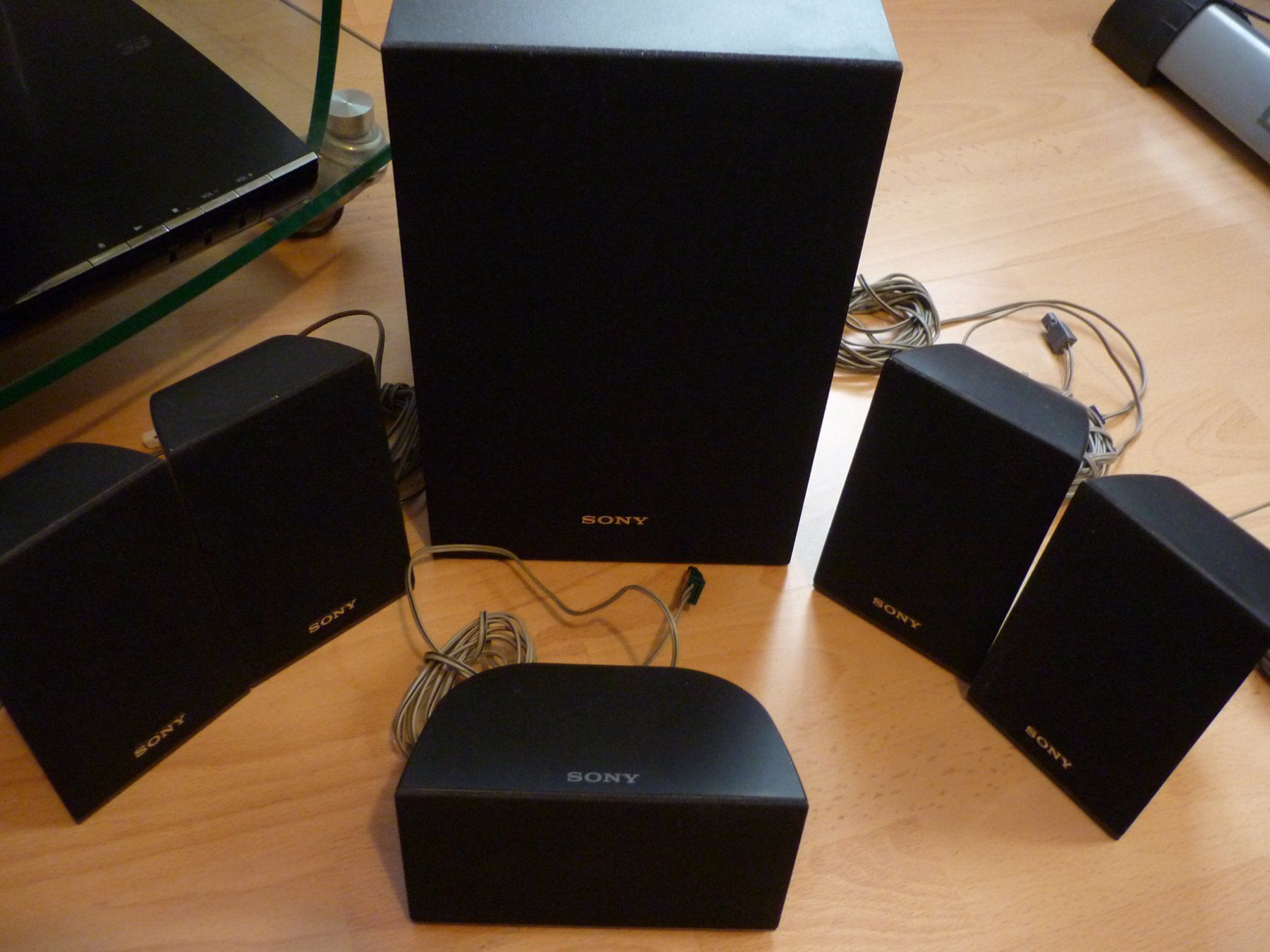Sony Home Cinema: Sony BDV-E190 5.1 Channel Home Theater System – Usato da Zürich venduto da gallienus 2