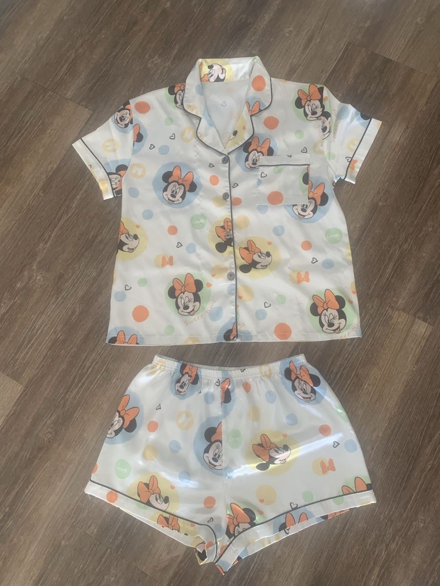 Disney Négligés & Pyjamas: Disney Pyjama – Défectueux à Emmen par ama_8wmn
