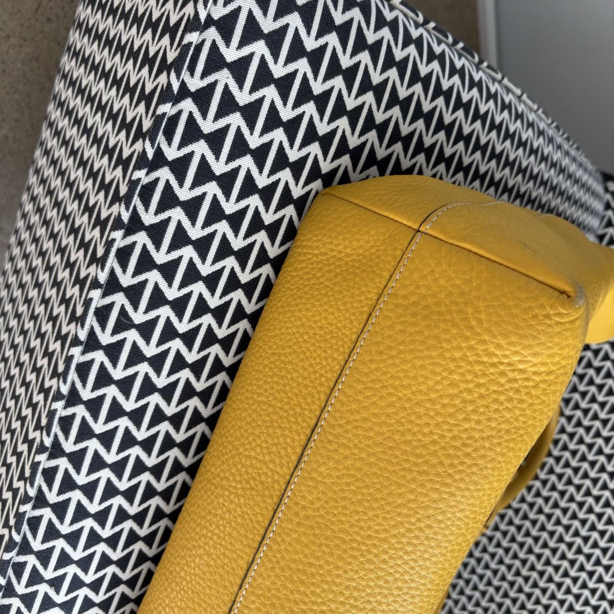 Prada Taschen für Damen: Prada Shopper – Gebraucht aus Biel/Bienne von Eiskristall08 8