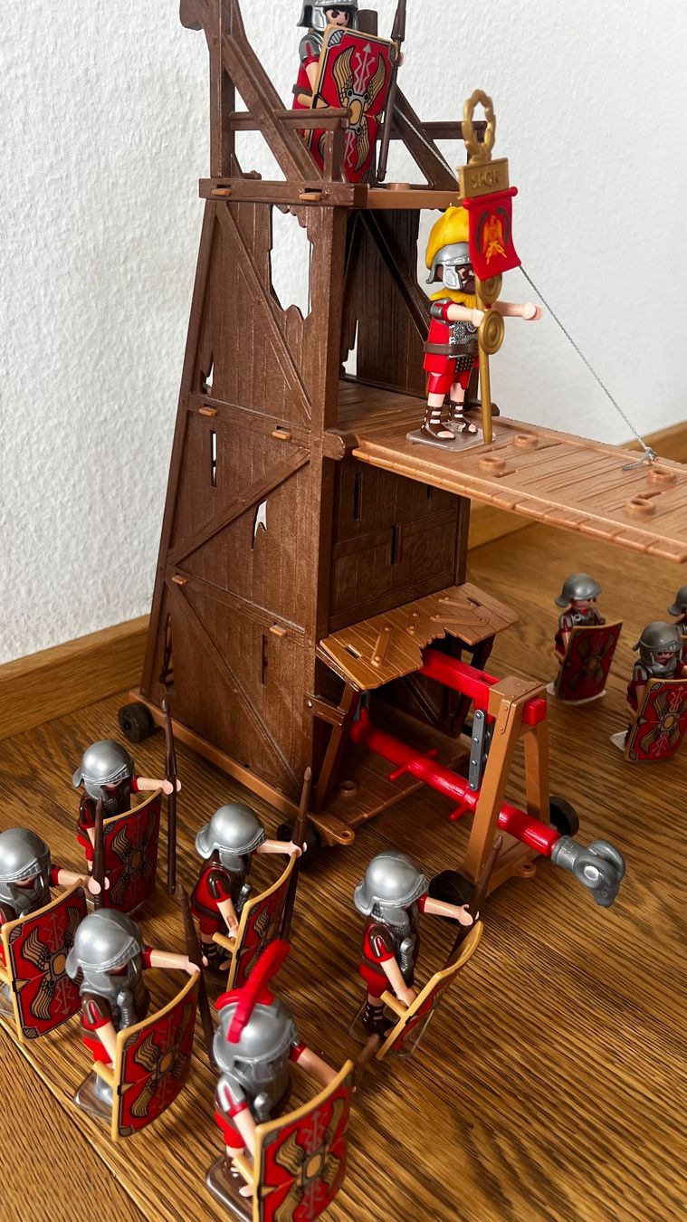Playmobil Giocattoli: Playmobil Römer mit Angriffsturm – Usato da Zürich venduto da cbacs 1