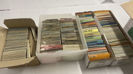 Plusieurs milliers de cartes postales des années 70-80