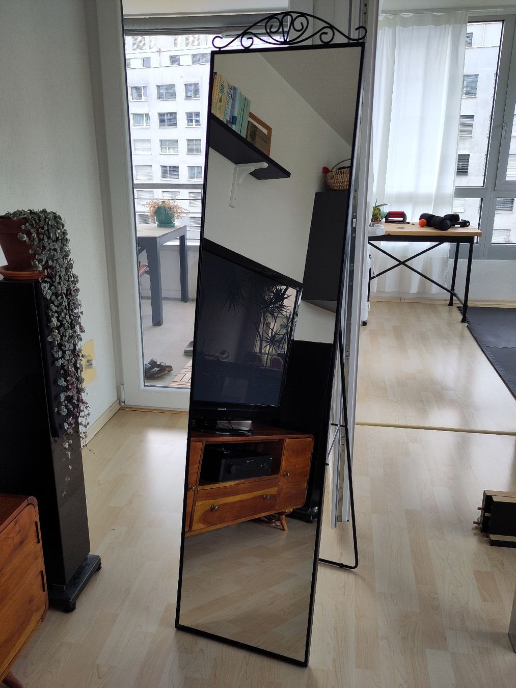 Ikea Spiegel: Standspiegel Karmsund – Gebraucht aus Zürich von pho_8nzy 1