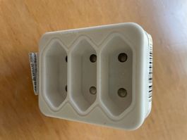 Reiseadapter / Travel adapter / Converter / Reisestecker